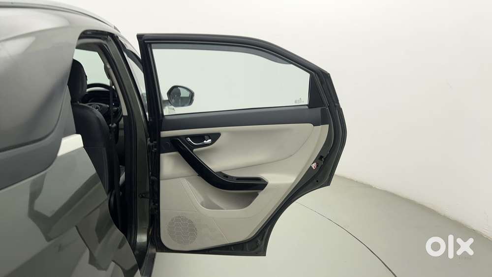 Tata Nexon 1.5 Revotorq Xza Plus S Amt, 2021, Diesel