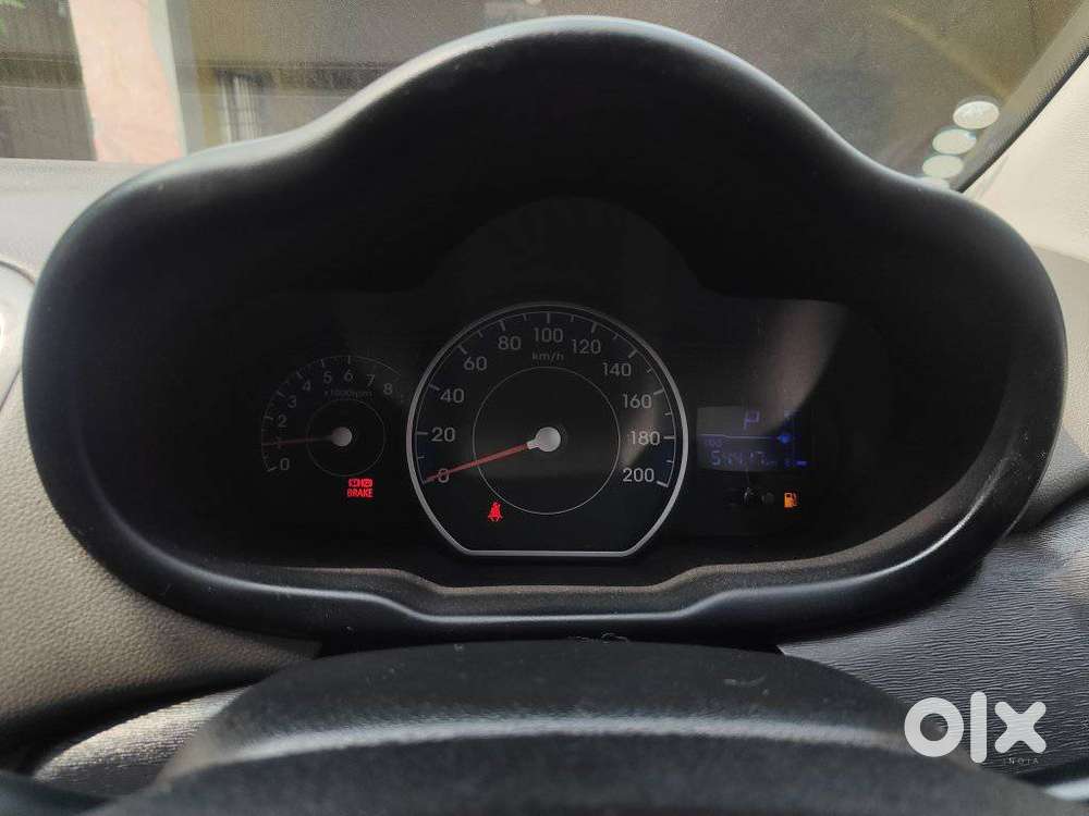 Hyundai I10 Sportz At, 2013, Petrol