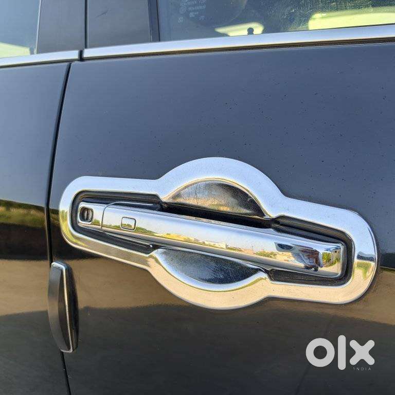 Nissan Magnite 1.0 Xv Premium, 2023, Petrol