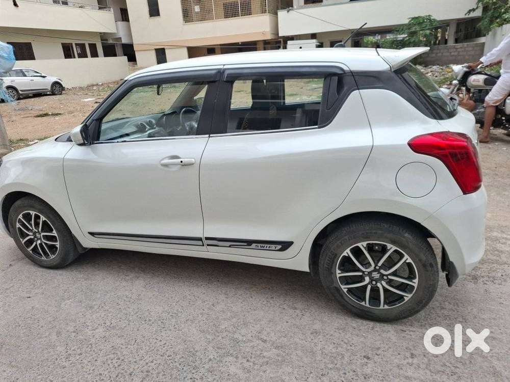 Maruti Suzuki Swift Amt Zxi, 2021, Petrol