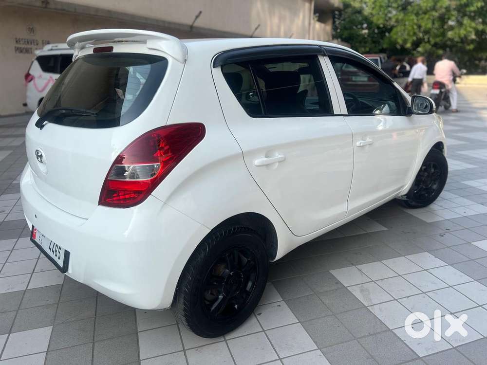 Hyundai I20 2012-2014 Sportz At 1.4, 2011, Petrol