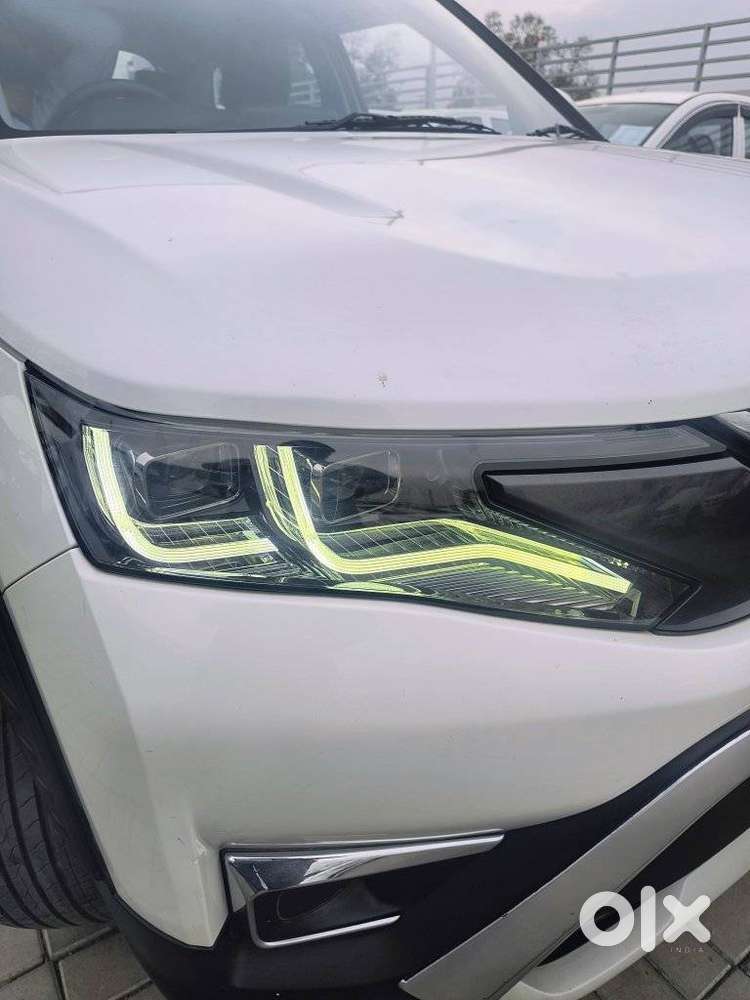 Maruti Suzuki Brezza 1.5 Zxi Smart Hybrid, 2022, Petrol