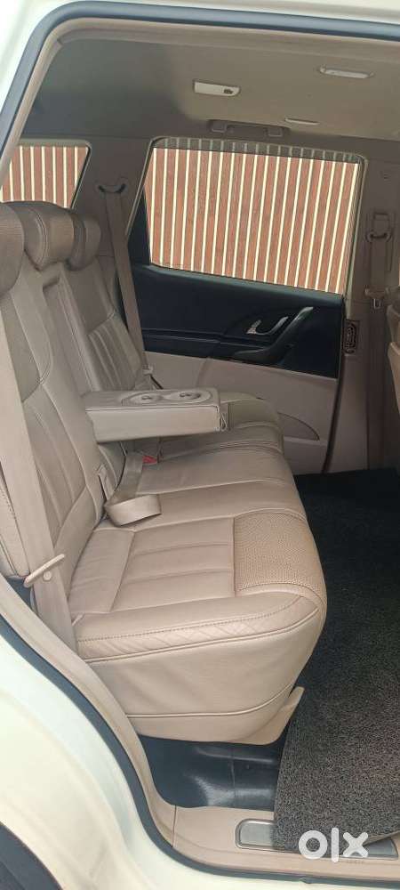 Mahindra Xuv500 At W10 Fwd, 2016, Diesel