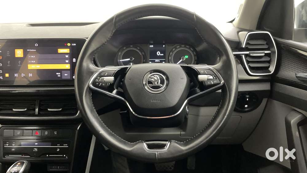 Skoda Kushaq Style 1.0l Tsi At, 2022, Petrol