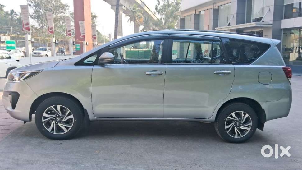 Toyota Innova Crysta 2.4 G Mt 7 Str, 2020