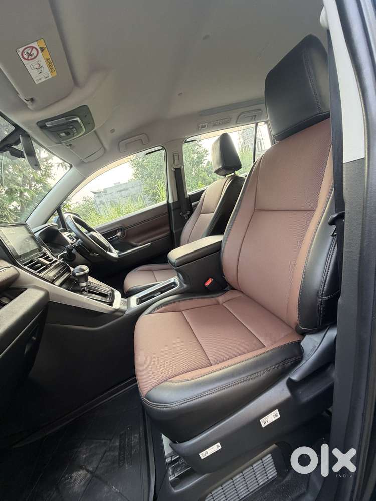 Toyota Innova Hycross 2.0 Vx Hybrid 8 Str, 2024, Petrol
