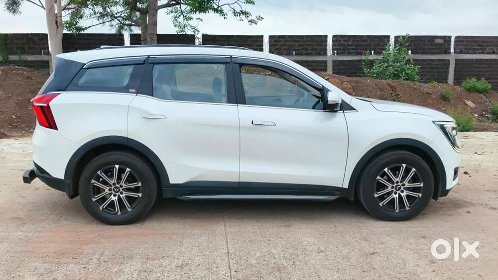 Mahindra Xuv700 2.2 Ax 7 Diesel Mt Luxury Pack Str, 2023, Diesel