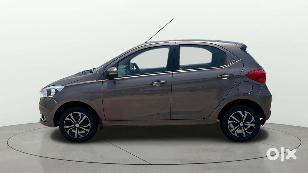 Tata Tiago 1.2 Revotron Xza, 2018, Petrol