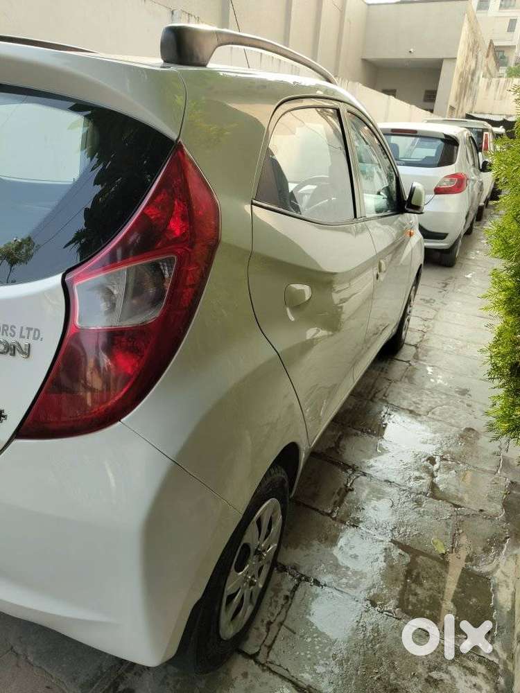 Hyundai Eon 1.0 Kappa Magna + (o), 2015, Petrol