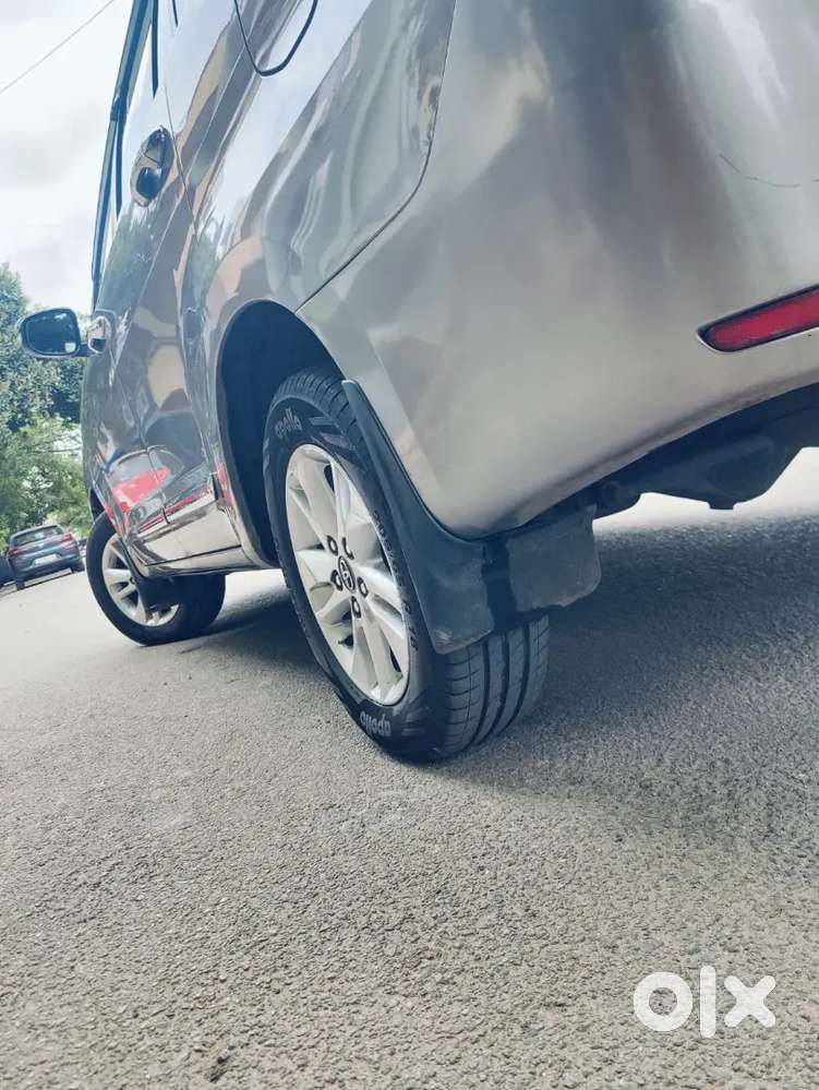 2019 Model Innova Crysta Single Owner