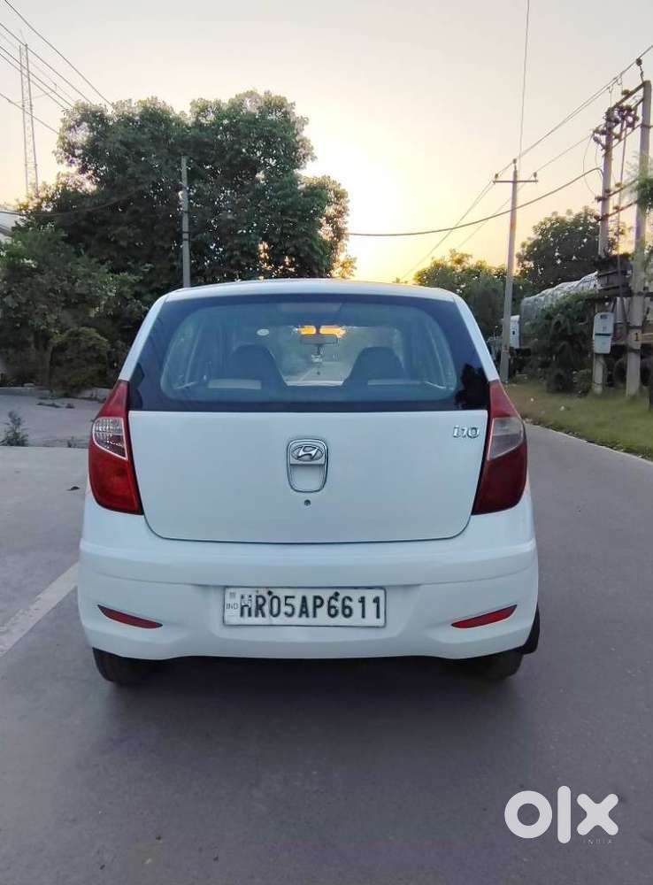 Hyundai I10 Sportz, 2015, Petrol