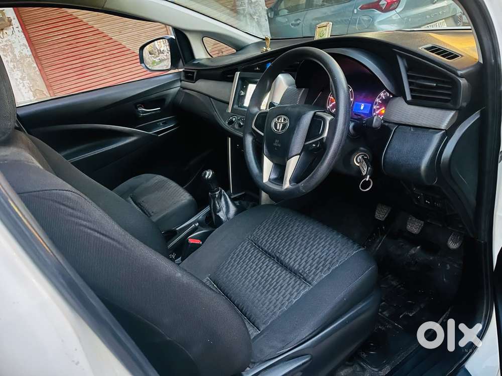 Toyota Innova Crysta 2.4 G Mt, 2017, Diesel