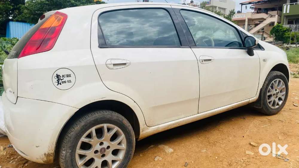 Fiat Grande Punto 2011 Petrol Manual