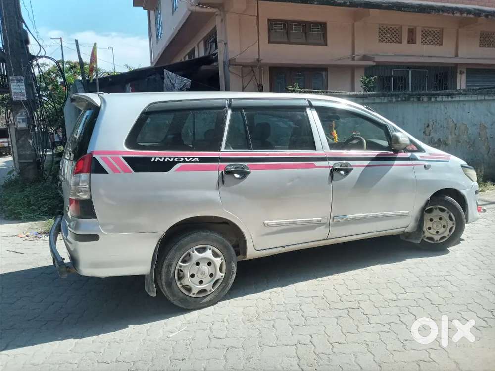Toyota Innova 2013 Diesel 25000 Km Driven
