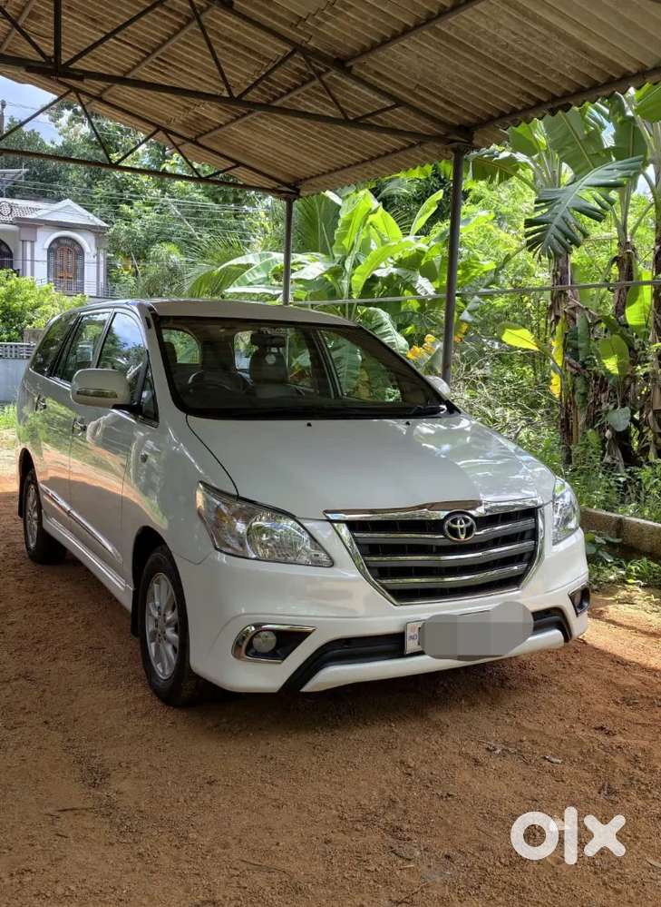 Toyota Innova 2014 Diesel Well Maintained