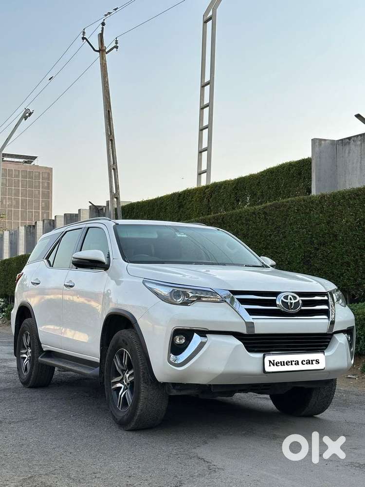 Toyota Fortuner 4x2 At 2.8 Diesel, 2022, Diesel