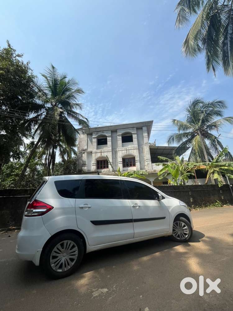 Maruti Suzuki Ertiga 2014 Diesel 166000 Km Driven Well Maintained