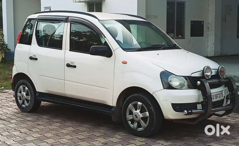Mahindra Quanto 2013