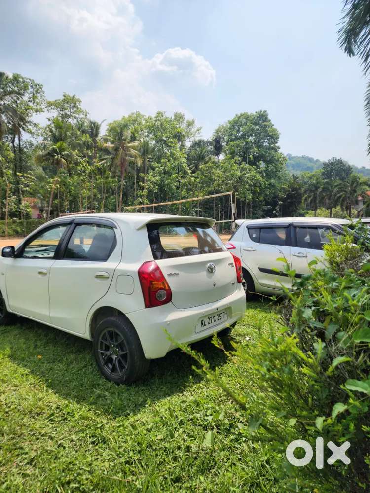 Toyota Etios Liva 2012