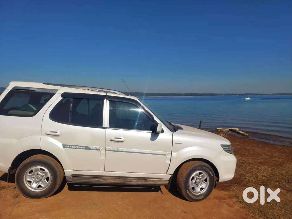 Tata Safari Storme 2016 Diesel 120000 Km Driven