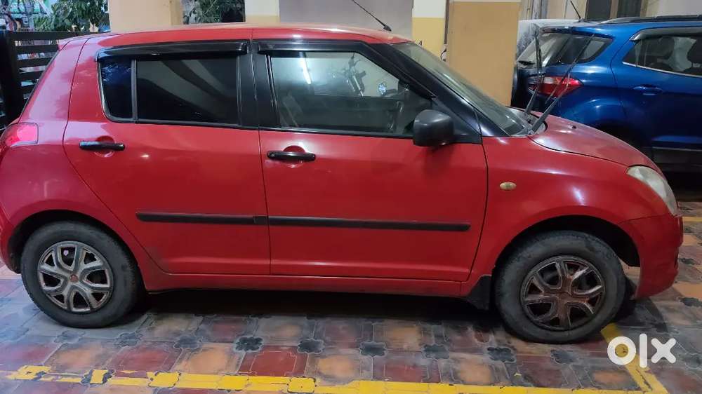 Swift Maruti Suzuki Petrol 2009 With Lpg Convertor