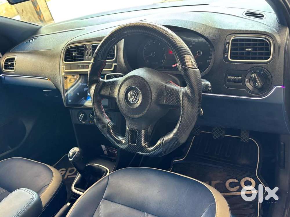 Volkswagen Polo 2011 Petrol 79000 Km Driven