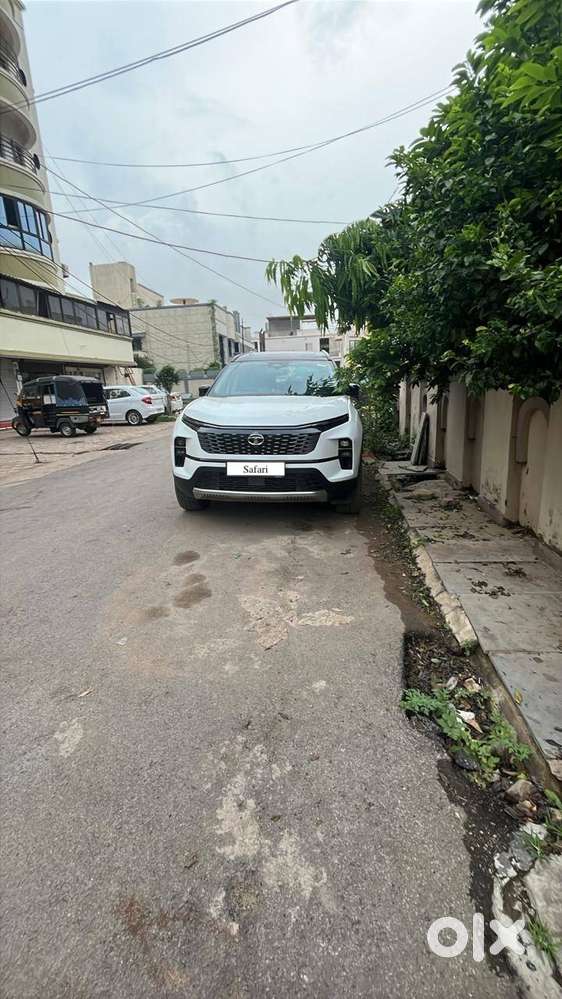 Tata Safari 2023 Diesel Well Maintained
