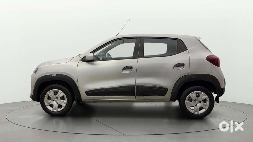 Renault Kwid 1.0 Rxt Amt, 2022, Petrol