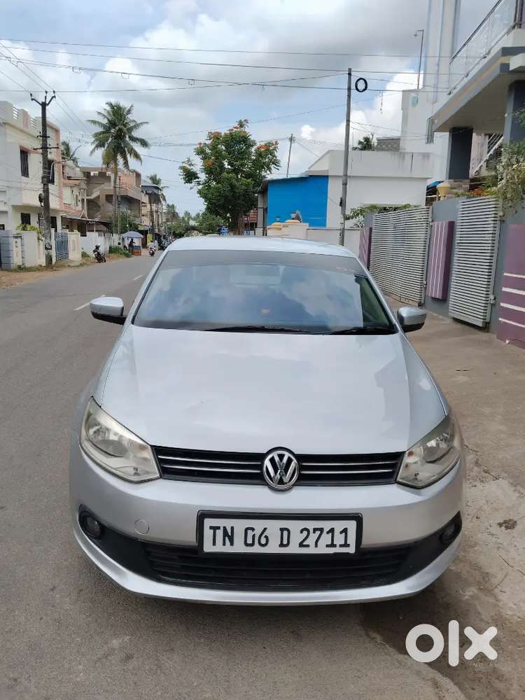 Volkswagen Vento Petrol Highline 2011