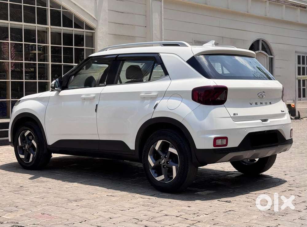 Hyundai Venue, 2020, Petrol