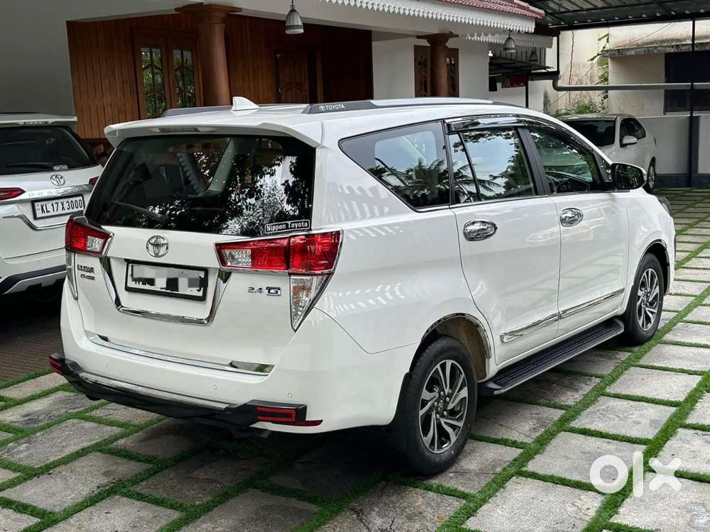Toyota Innova Crysta 2.4 Gx Limited Edition At 7 Str, 2022, Diesel