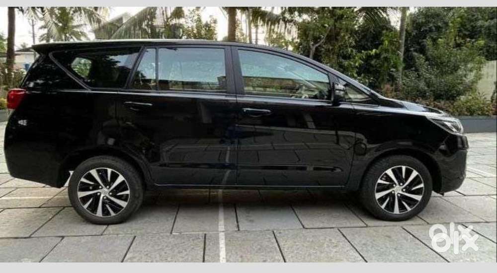 Toyota Innova Crysta 2021