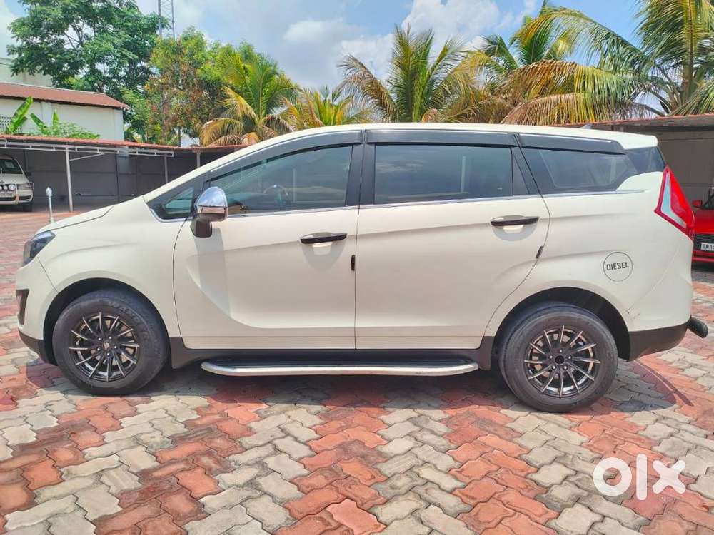 Mahindra Marazzo, 2019, Diesel