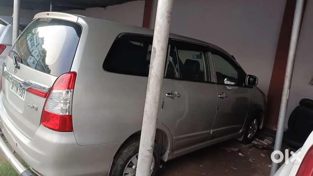 Toyota Innova Diesel 2014