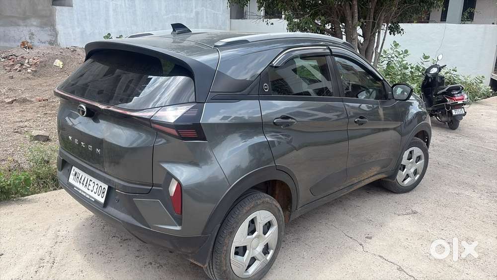 Tata Nexon 2025 Diesel Well Maintained