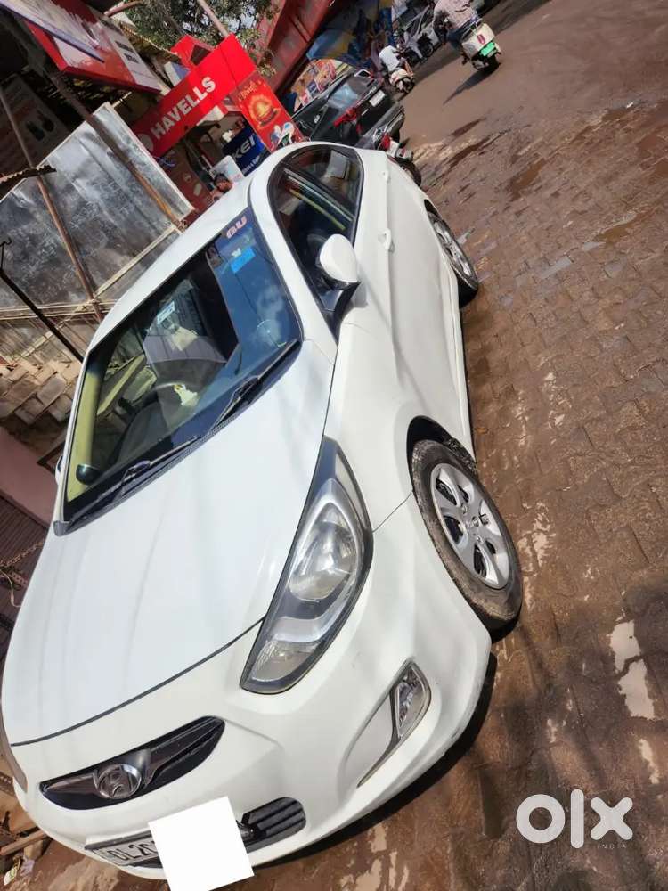 Hyundai Verna 2013 Petrol 110000 Km Driven