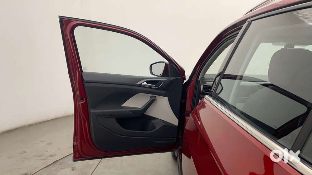 Volkswagen Taigun Topline 1.0 Tsi At (electric Seats), 2022, Petrol