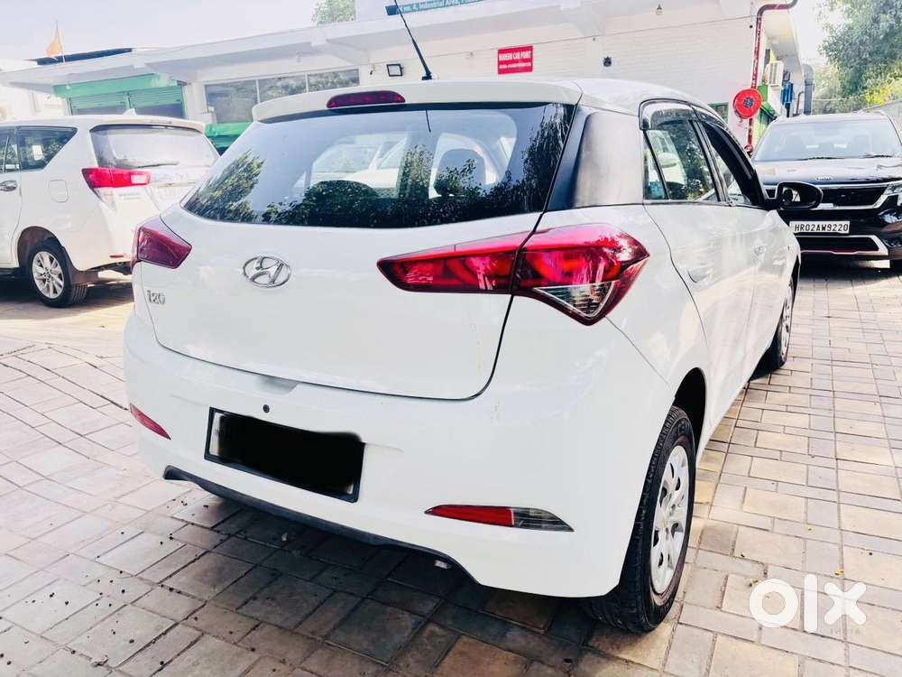 Hyundai Elite I20 Sportz (o) 1.2, 2015, Petrol