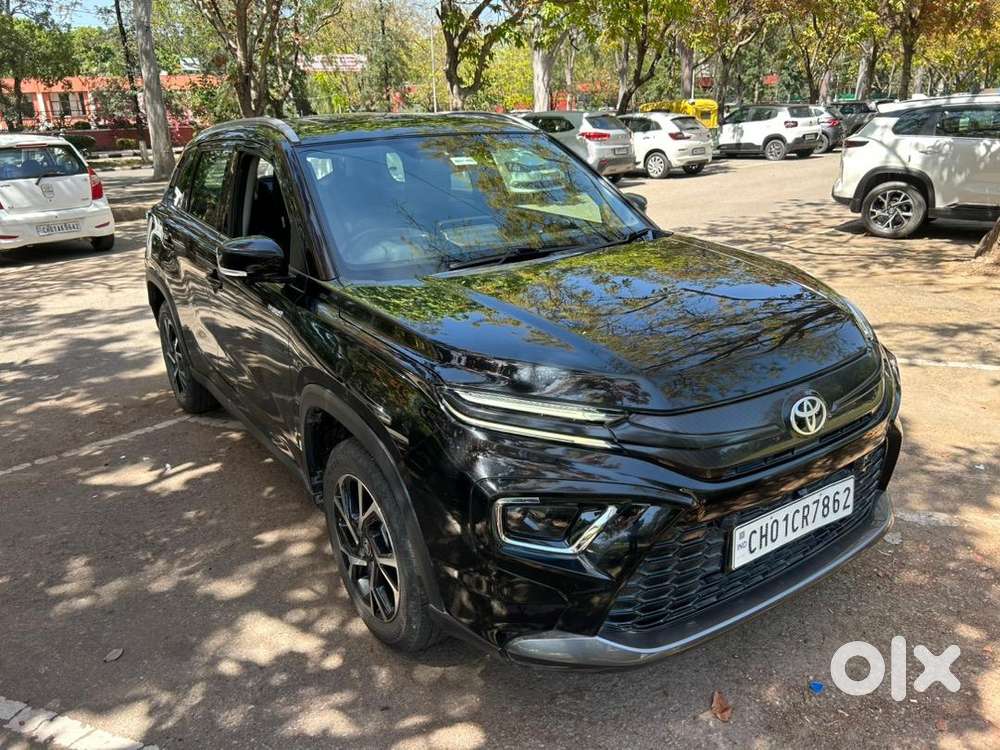 Toyota Urban Cruiser Hyryder 2023 Petrol 82000 Km Driven