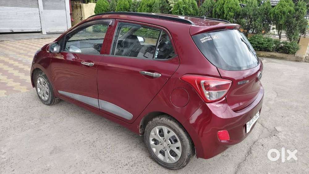 Hyundai Grand I10 Sportz, 2014, Petrol