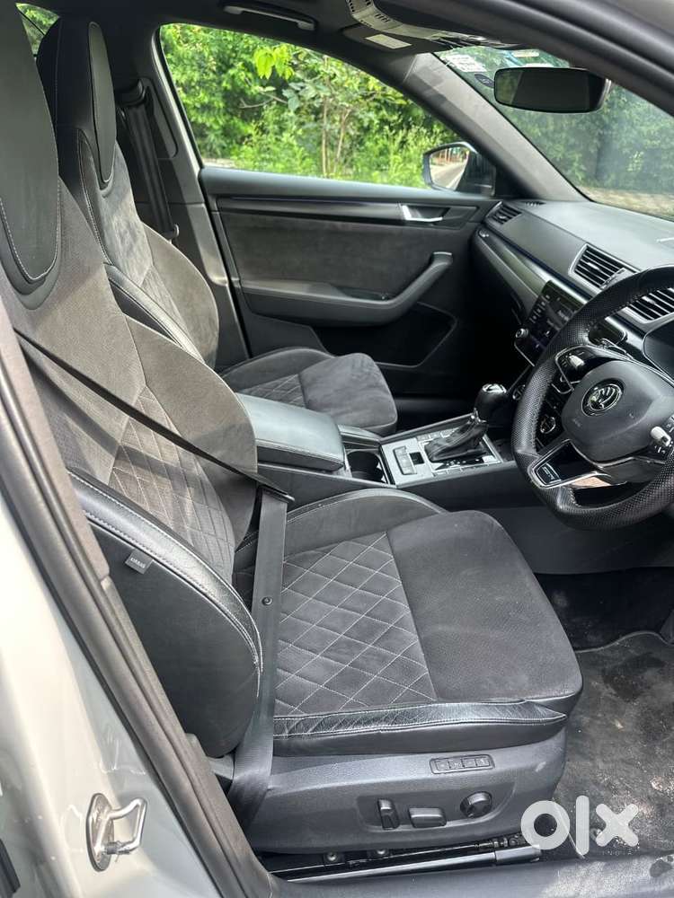 Skoda Superb 2.0 Sportline Tsi At, 2021, Petrol