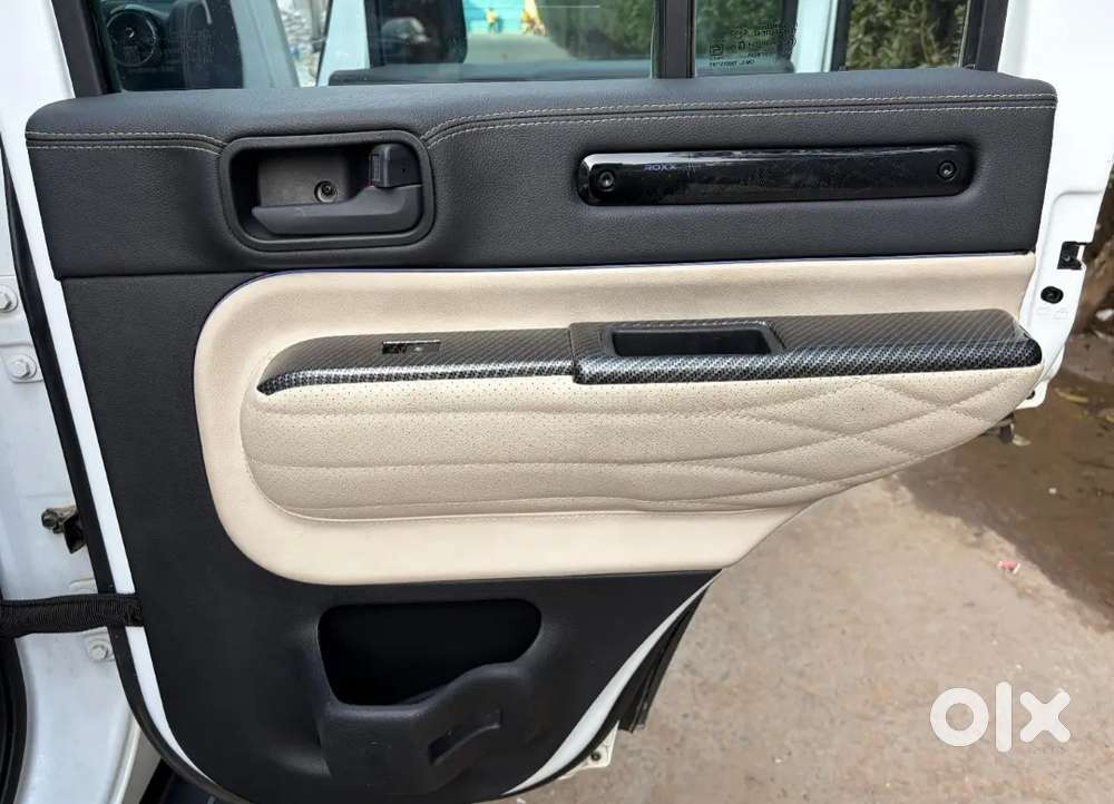 Mahindra Thar Roxx 2025