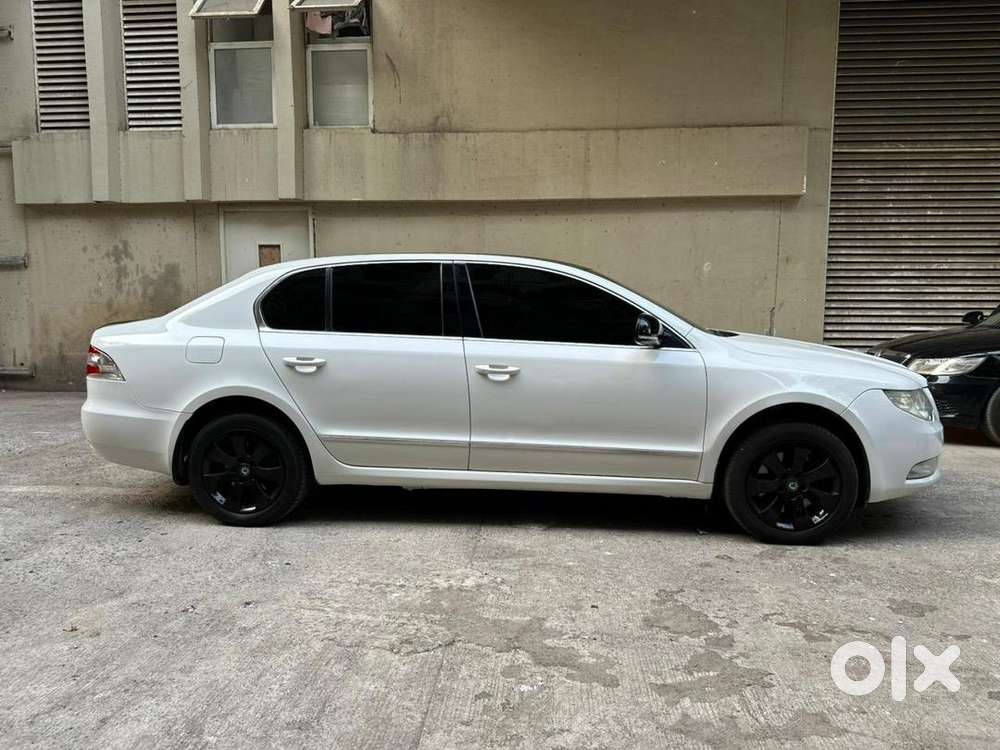 Skoda Superb 2012