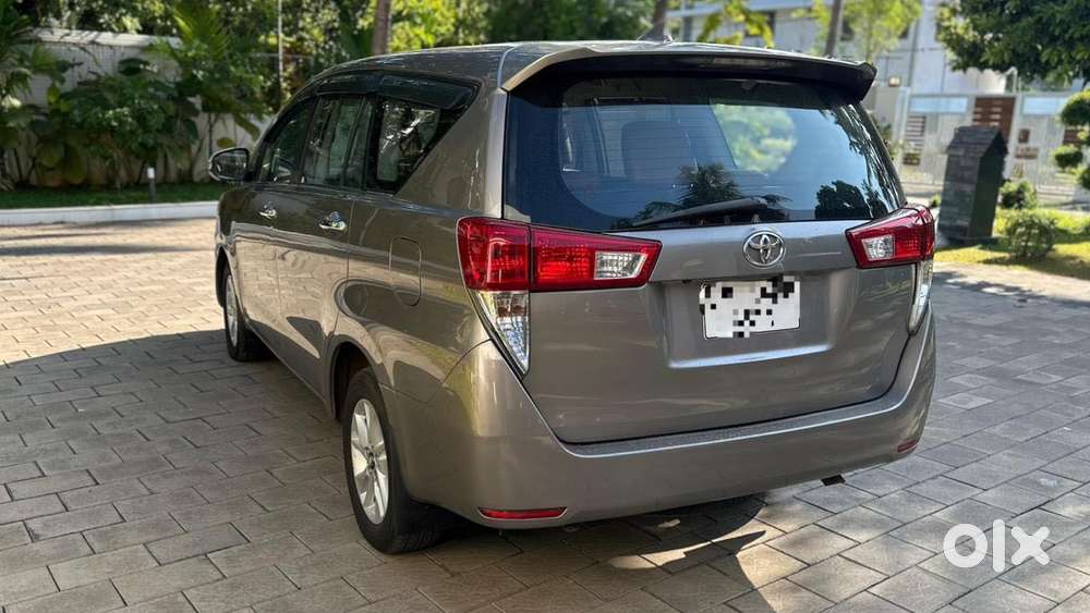 Toyota Innova Crysta 2.8z Automatic, 2017, Diesel