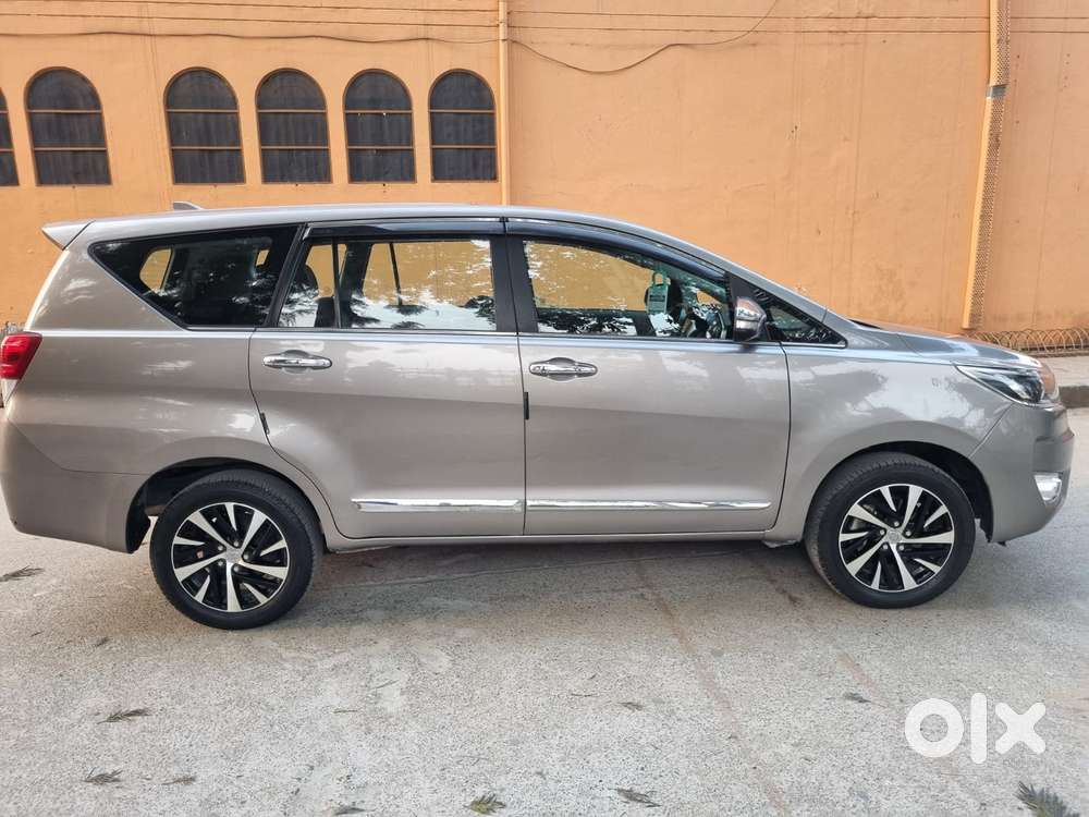 Toyota Innova Crysta 2.8 Z, 2023, Diesel