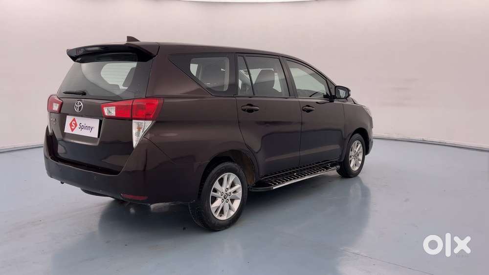 Toyota Innova Crysta [2020-ongoing] 2.4 Gx 7 Str, 2017, Diesel