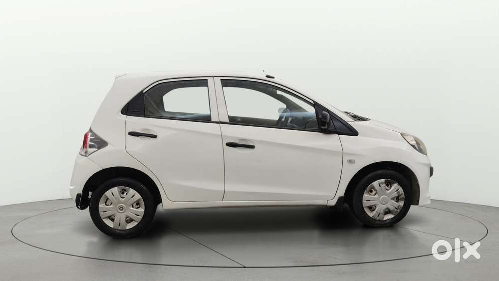 Honda Brio E Mt, 2015, Petrol