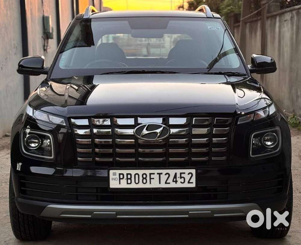 Hyundai Venue, 2025, Petrol