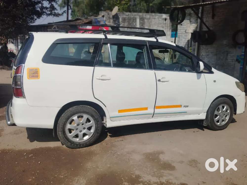 Toyota Innova 2010 Diesel 200000 Km