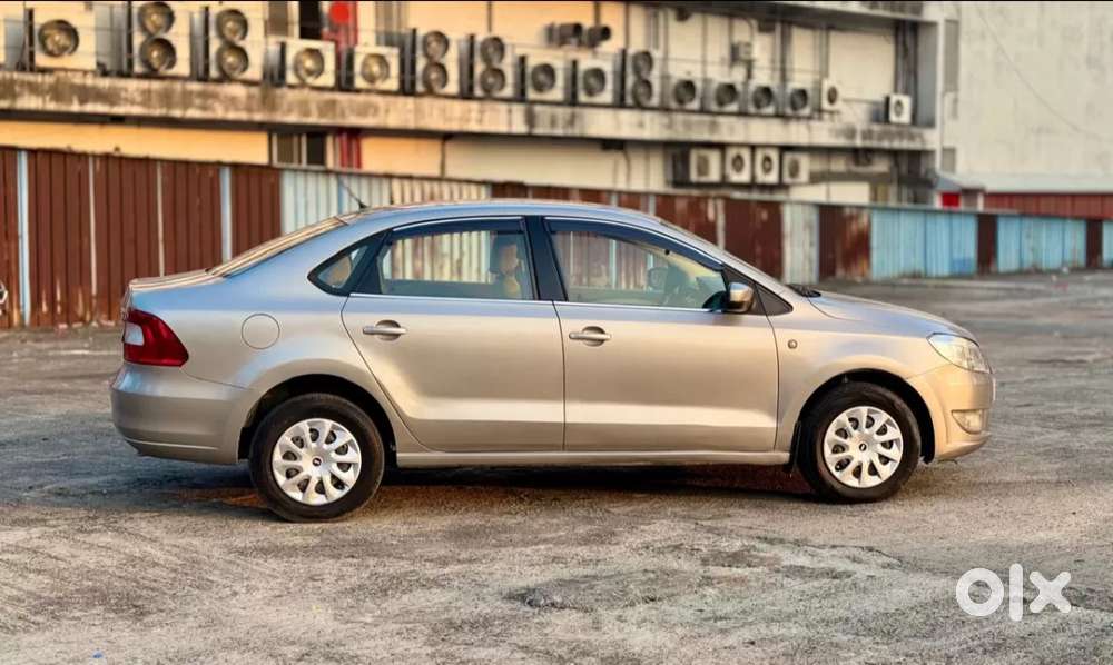 Skoda Rapid, 2013, Petrol